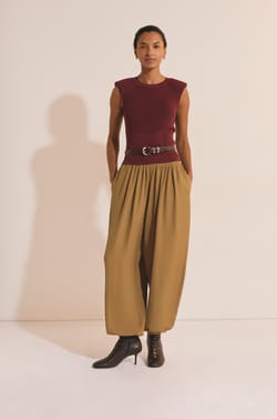 Pantalon bouffant satin&eacute;;${refinementColor}