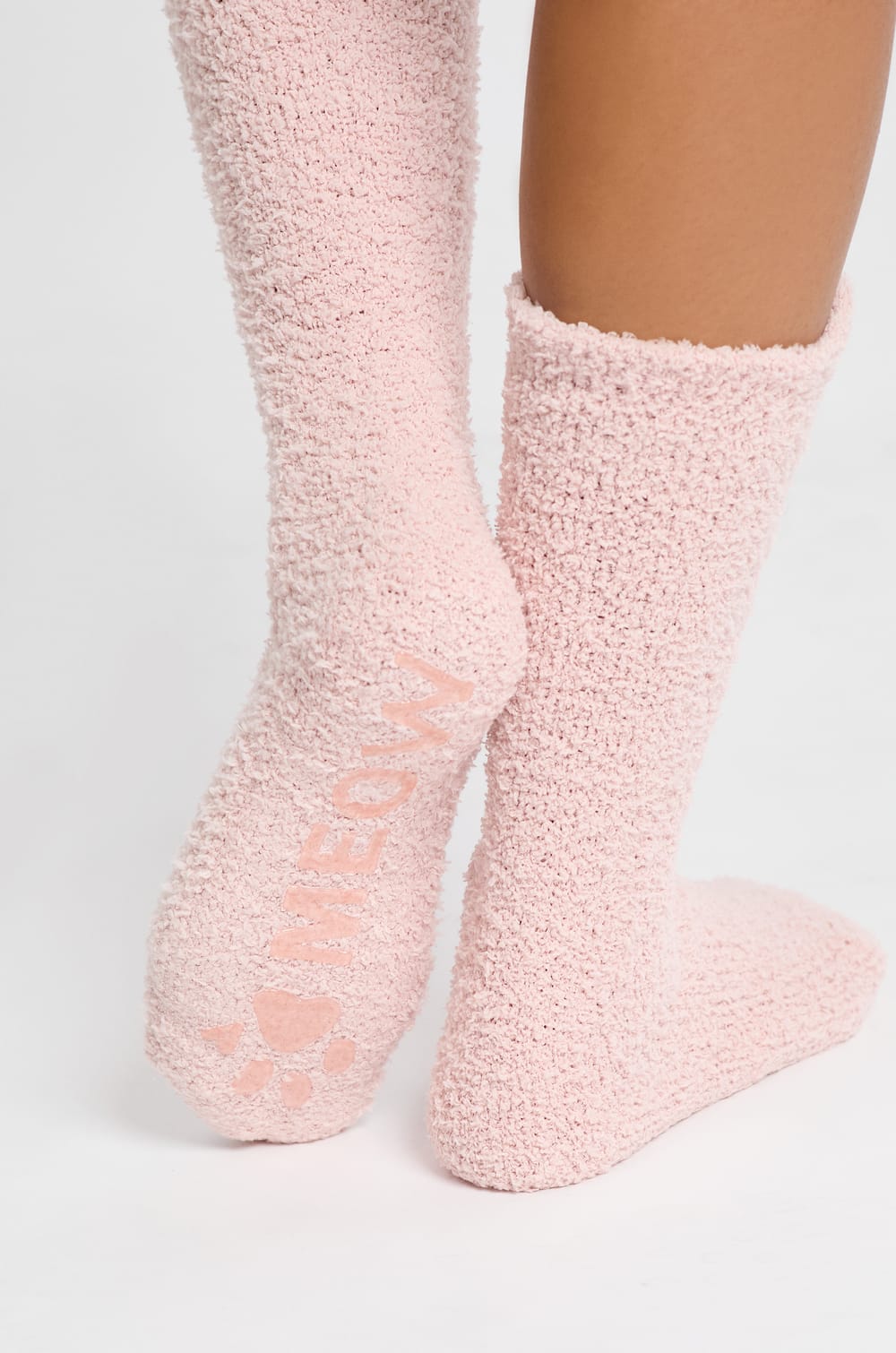 Socken aus Kunstfell;${refinementColor}