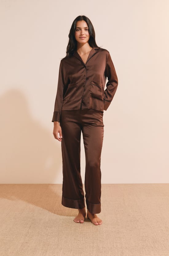 Chemise de pyjama satin&eacute;e &agrave; motifs;${refinementColor}