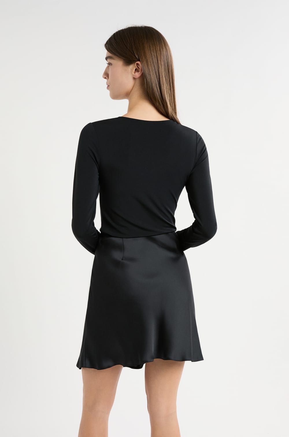 Long-sleeved t-shirt with ring;${refinementColor}