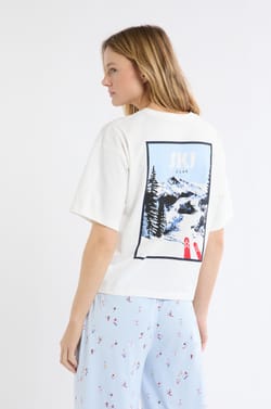 Camiseta de algodón con estampado de paisaje de esquí;${refinementColor}
