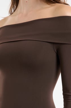 Body épaules dénudées;${refinementColor}