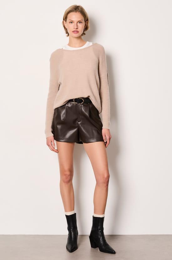 Gilet boutonné au dos;${refinementColor}