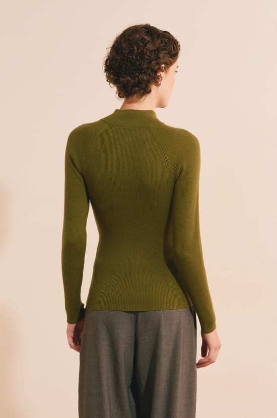 Pull c&ocirc;tel&eacute; manches longues avec col haut;${refinementColor}