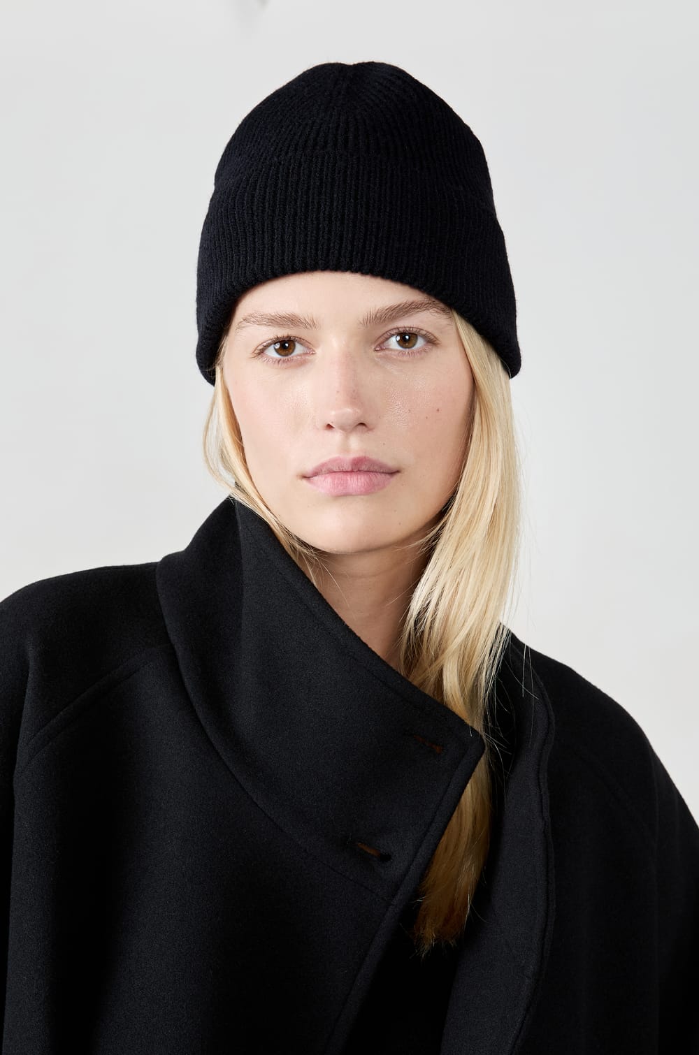 Bonnet côtelé;${refinementColor}