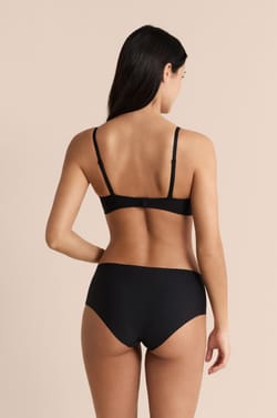 Wireless Lightly Lined Bra in Microfiber;${refinementColor}