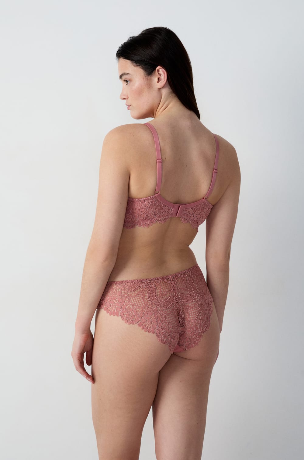 Bra No. 2 - Plunging Push-Up;${refinementColor}