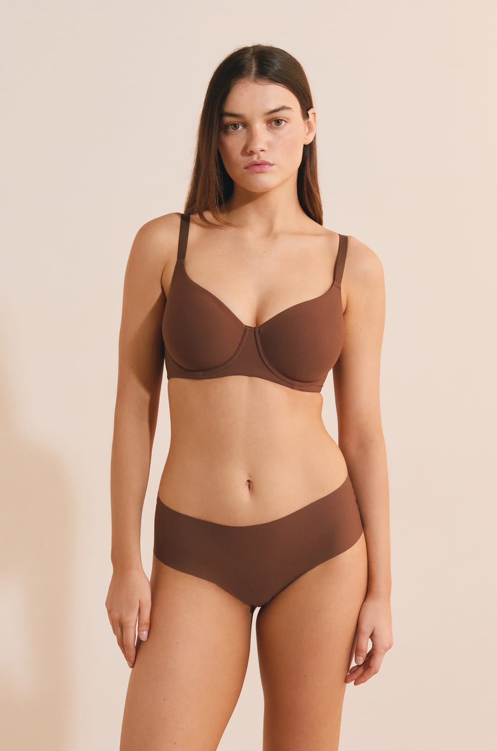 Soutien-gorge corbeille minimizer;${refinementColor}