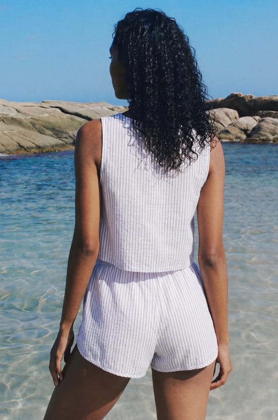 Top &agrave; nouer &agrave; rayures avec lin;${refinementColor}