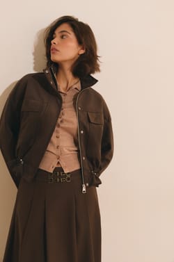 Veste saharienne courte effet su&eacute;dine;${refinementColor}