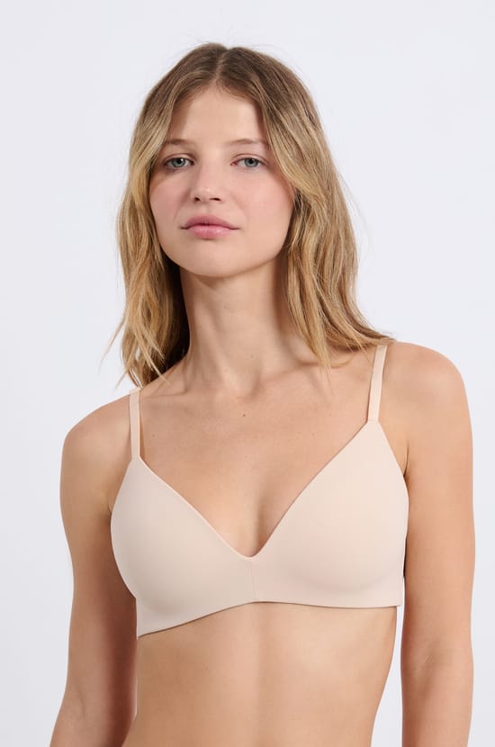Lightly Lined Wireless Bra in Microfiber;${refinementColor}