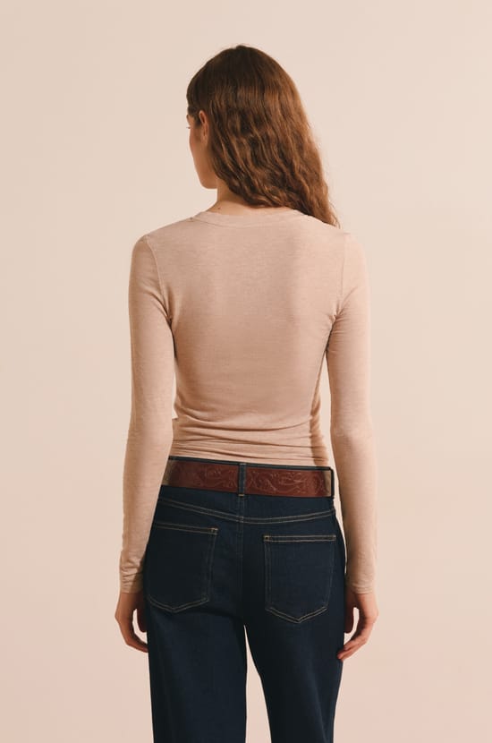 T-shirt col rond avec laine;${refinementColor}