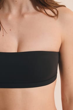 Sujetador bandeau de microfibra;${refinementColor}