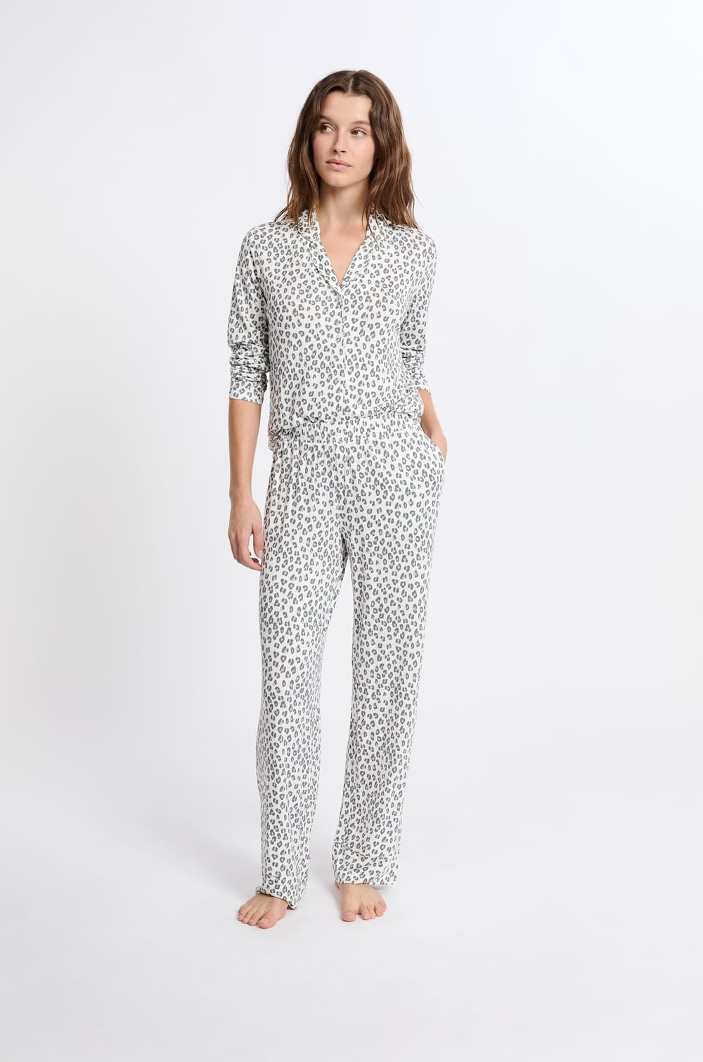 2-Piece Long-Sleeved Pajamas;${refinementColor}