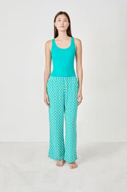 Pantalón 7/8 estampado;${refinementColor}