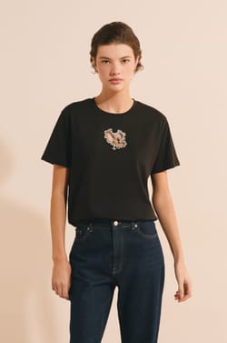T-shirt manches courtes avec strass en forme de c&oelig;ur en coton;${refinementColor}