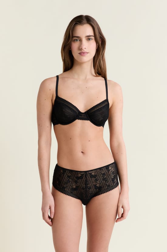 Soutien-gorge en dentelle avec bijou dor&eacute;;${refinementColor}