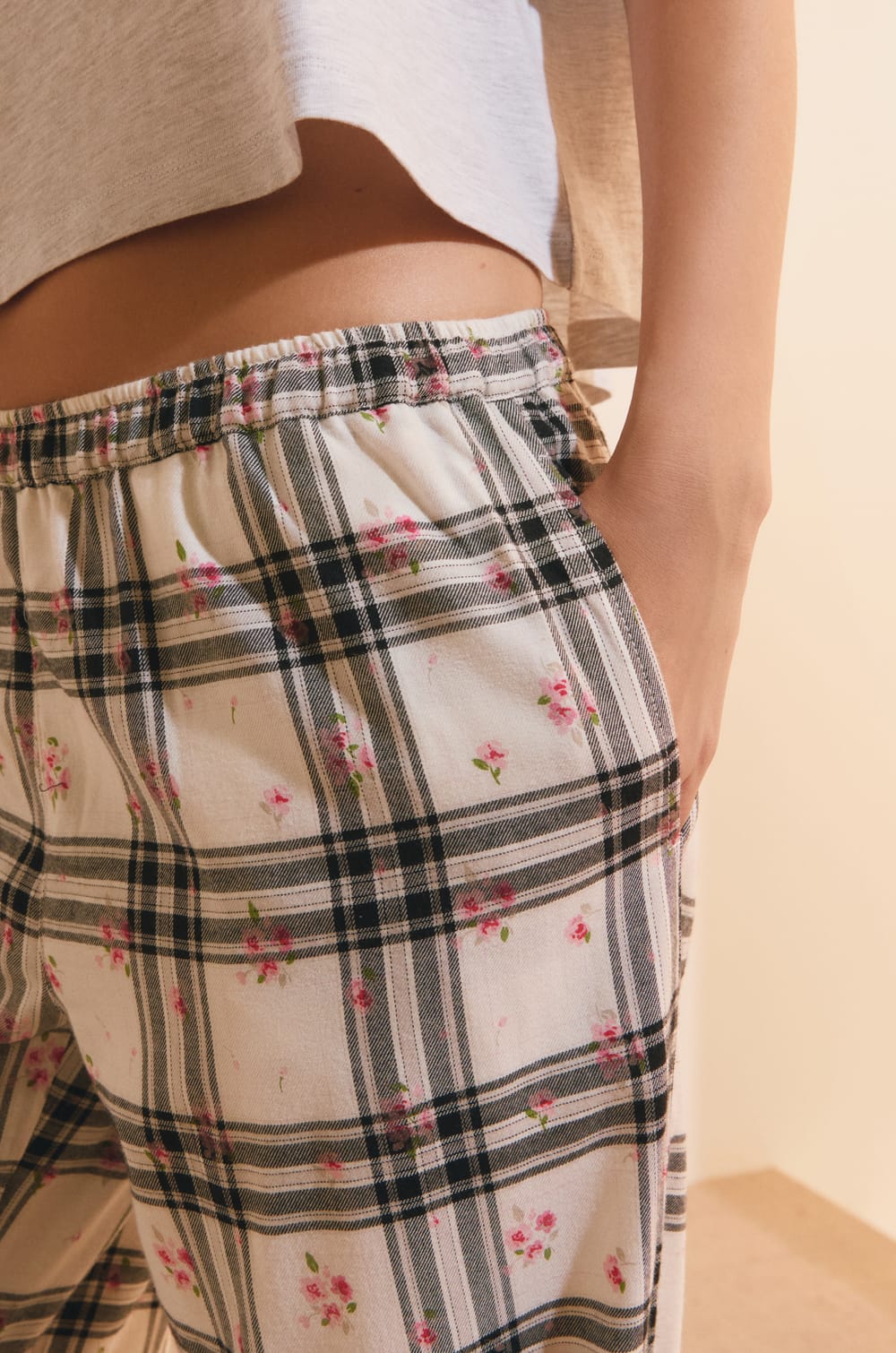 Pantalon de pyjama &agrave; carreaux avec coton;${refinementColor}