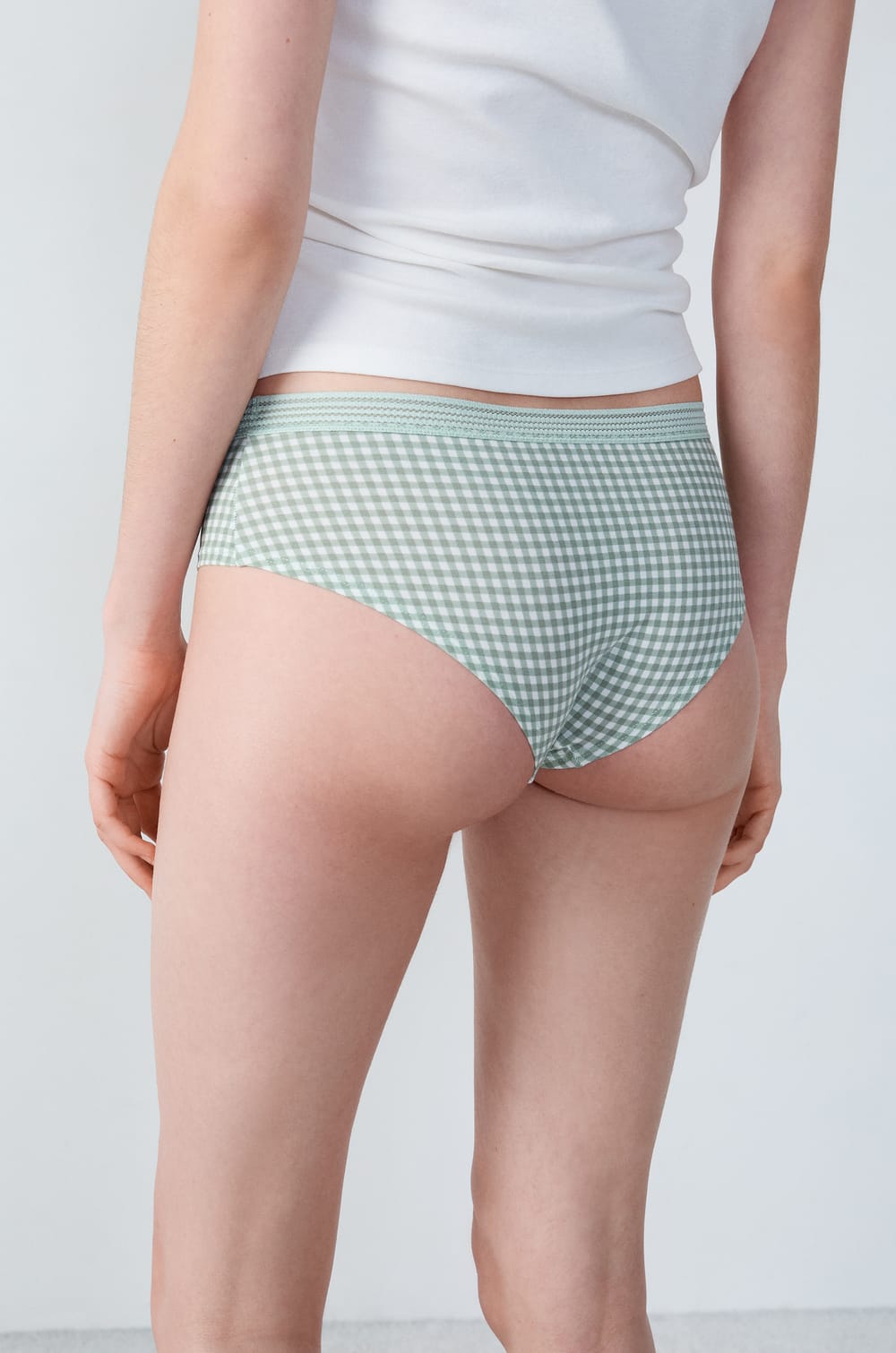 Pack of 3 Cotton and Lace Boyshorts;${refinementColor}