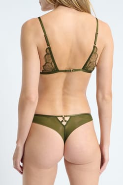 Tanga details brodés;${refinementColor}