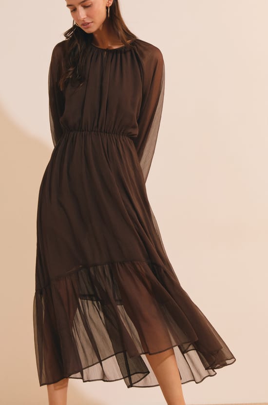 Robe longue fluide;${refinementColor}