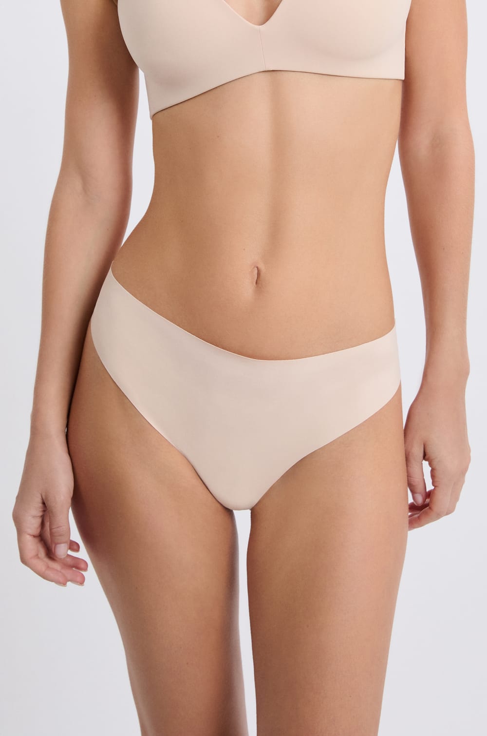 Microfibre Thong;${refinementColor}