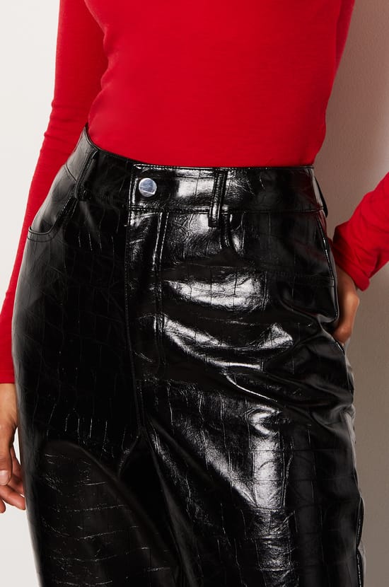 Pantalon coupe droite en simili cuir;${refinementColor}