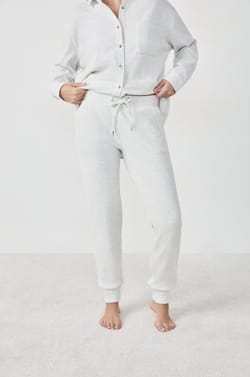 Pantalón de pijama acanalado;${refinementColor}
