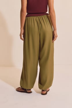 Pantalon fluide;${refinementColor}