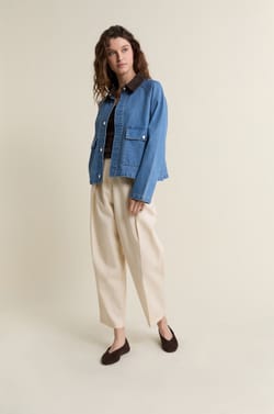 Denim jacket with contrasting collar;${refinementColor}