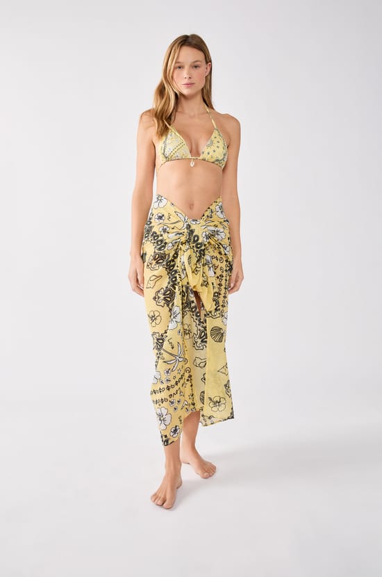 Pareo de algodón estampado;${refinementColor}