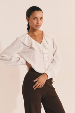 Blouse volants fluide;${refinementColor}