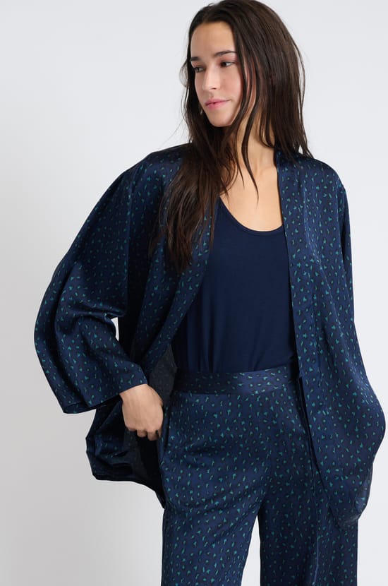 Satin Robe;${refinementColor}