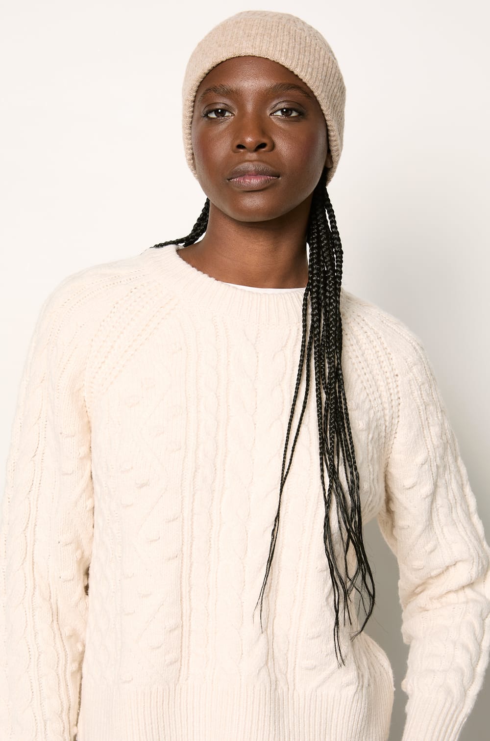 Bonnet;${refinementColor}