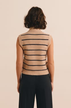 Gilet sans manches avec lien &agrave; nouer;${refinementColor}