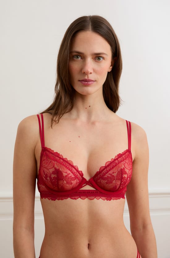Soutien-gorge classique en dentelle et liens;${refinementColor}