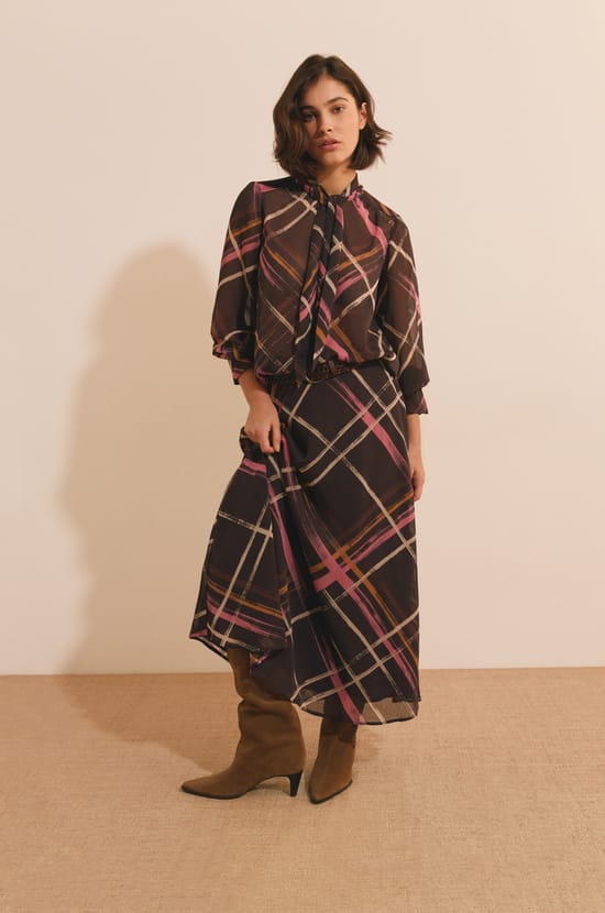 Blouse transparente avec lien &agrave; nouer &agrave; motif quadrill&eacute;;${refinementColor}