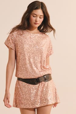 Robe courte &agrave; sequins;${refinementColor}