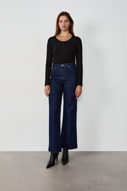 Jean droit en coton;${refinementColor}