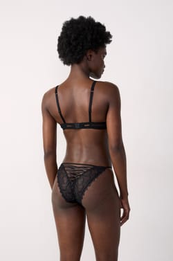 Bra No. 2 - Plunging Push-Up;${refinementColor}