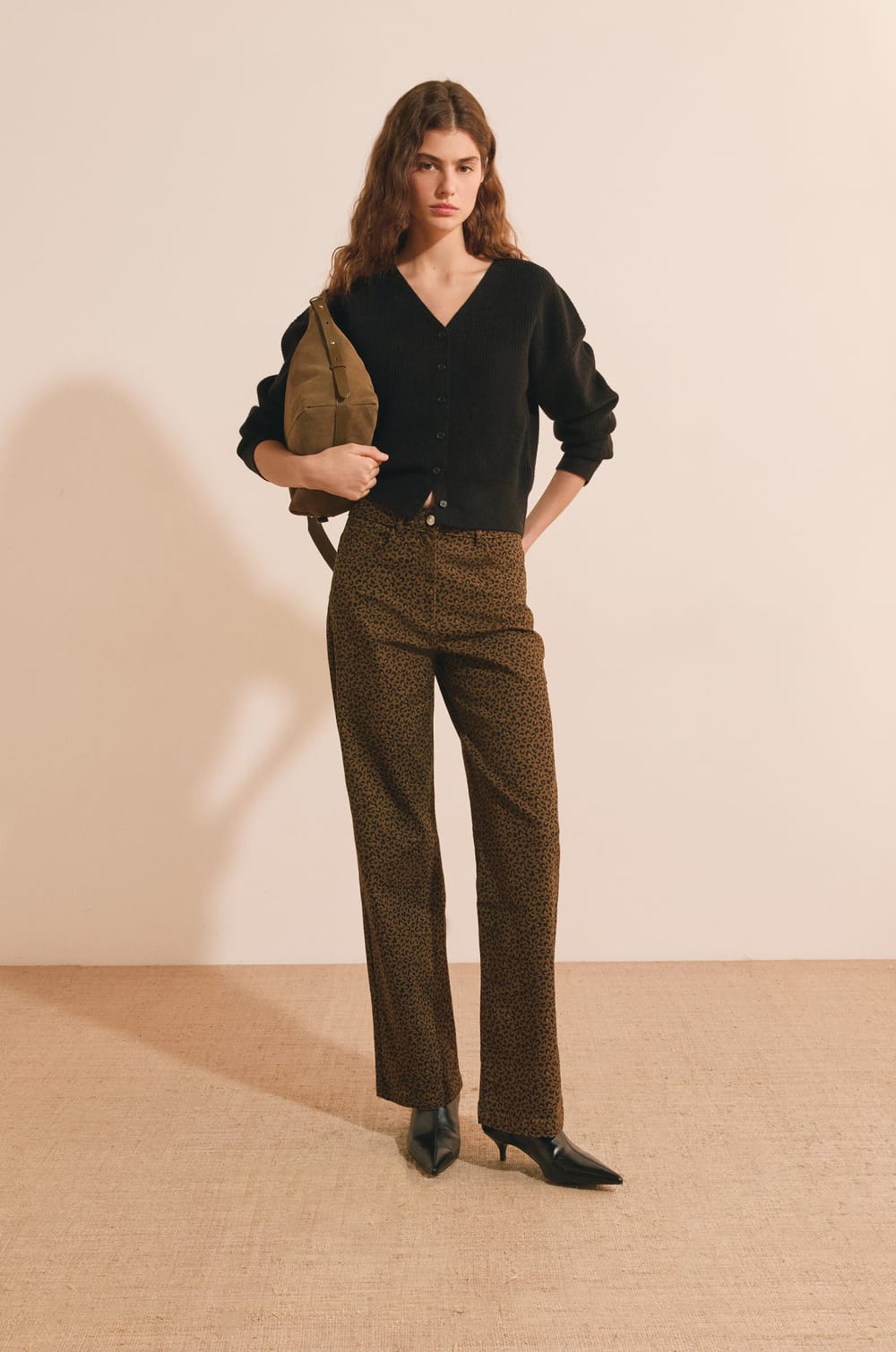 Pantalon &agrave; motif l&eacute;opard;${refinementColor}