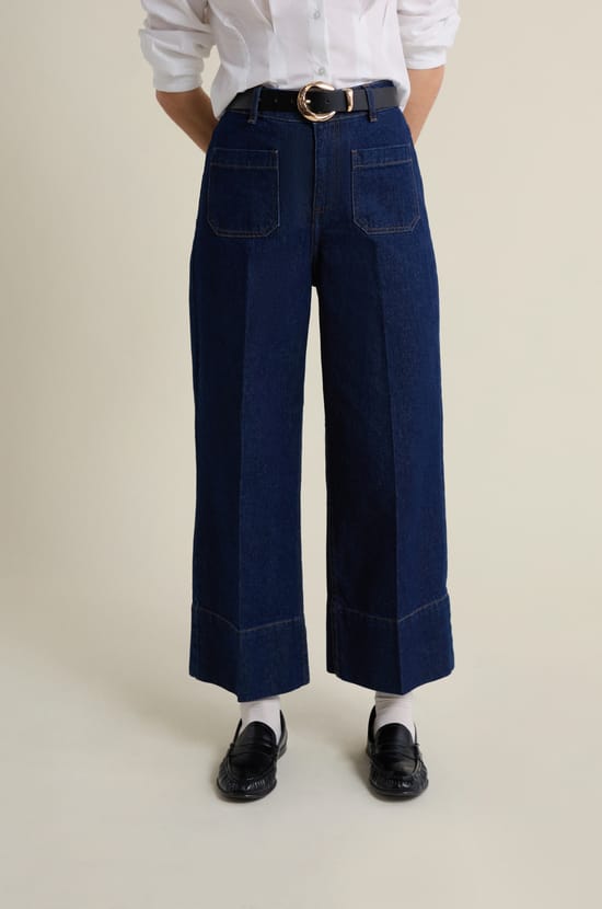 Jean droit &agrave; poches avant;${refinementColor}