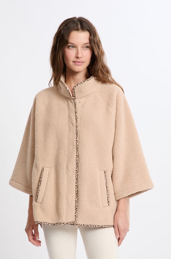 Veste avec détails à motifs effet polaire;${refinementColor}