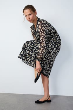 Long flowing printed dress with metallic effect;${refinementColor}