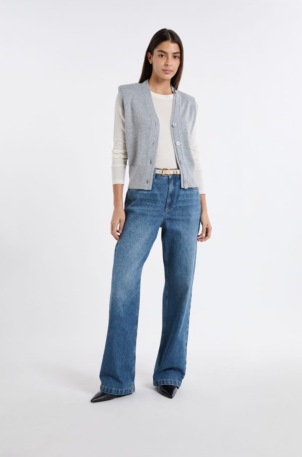 Sleeveless Button-Up Cardigan;${refinementColor}