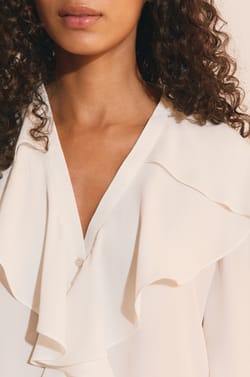 Chemise manches longues &agrave; volants;${refinementColor}