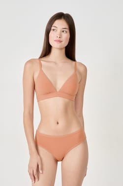 Bra N.8 - The Wireless Triangle;${refinementColor}