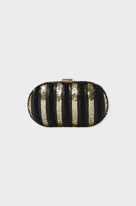 Golden clutch bag;${refinementColor}