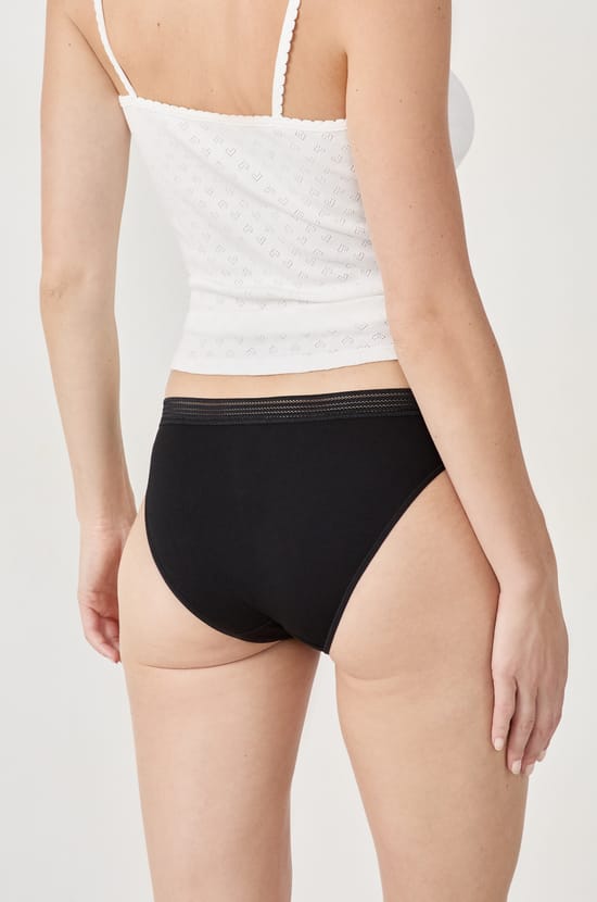 Pack of 3 Cotton and Lace Briefs;${refinementColor}