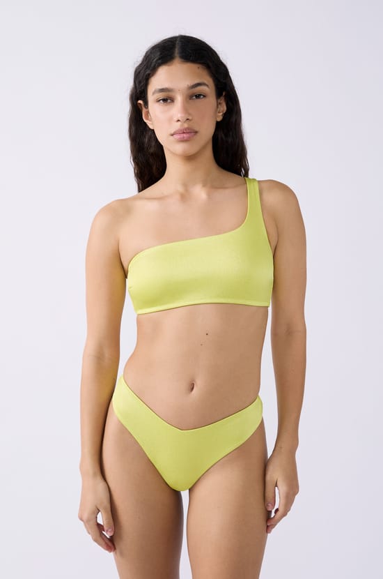 Braguita de bikini brasile&ntilde;a high leg;${refinementColor}